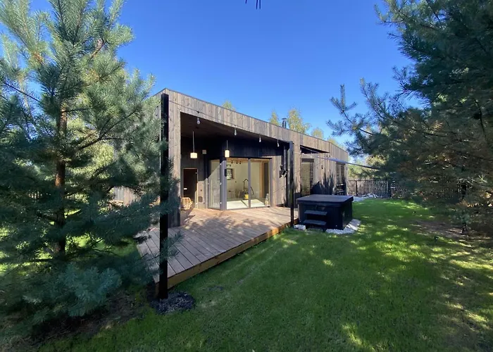 Sankakkei 2 - Lewy Brzeg Narwi Вилла *